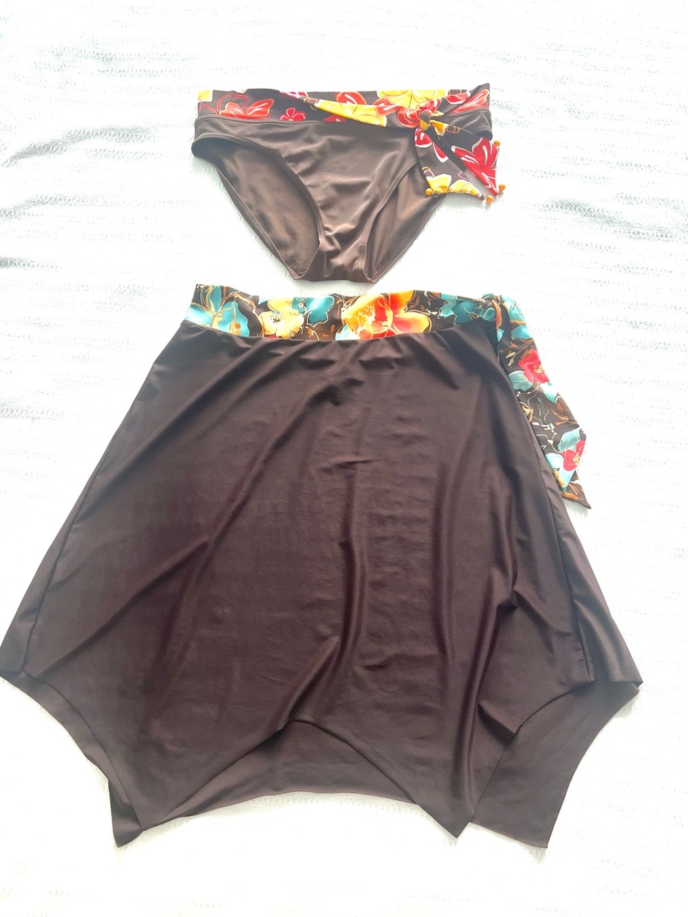 Baltex Silhouette Solution M/14 Brown Floral Swim Skirt Bikini Set